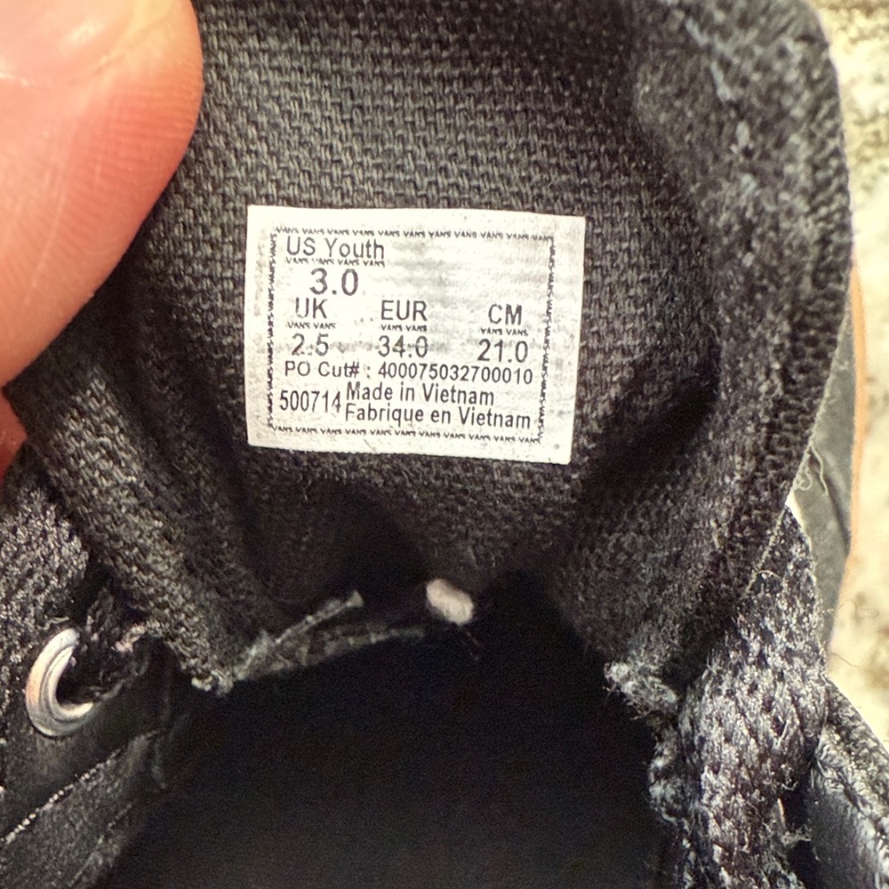 Vans Ward Kids Black/Gum/White Sneakers Kids Sz 3 - Picture 9 of 9